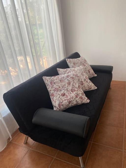 Encantador Y Acogedor Con Piscina Apartment Monserrat