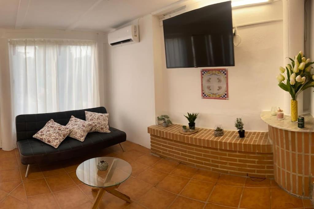 Apartment Encantador Y Acogedor Con Piscina Monserrat